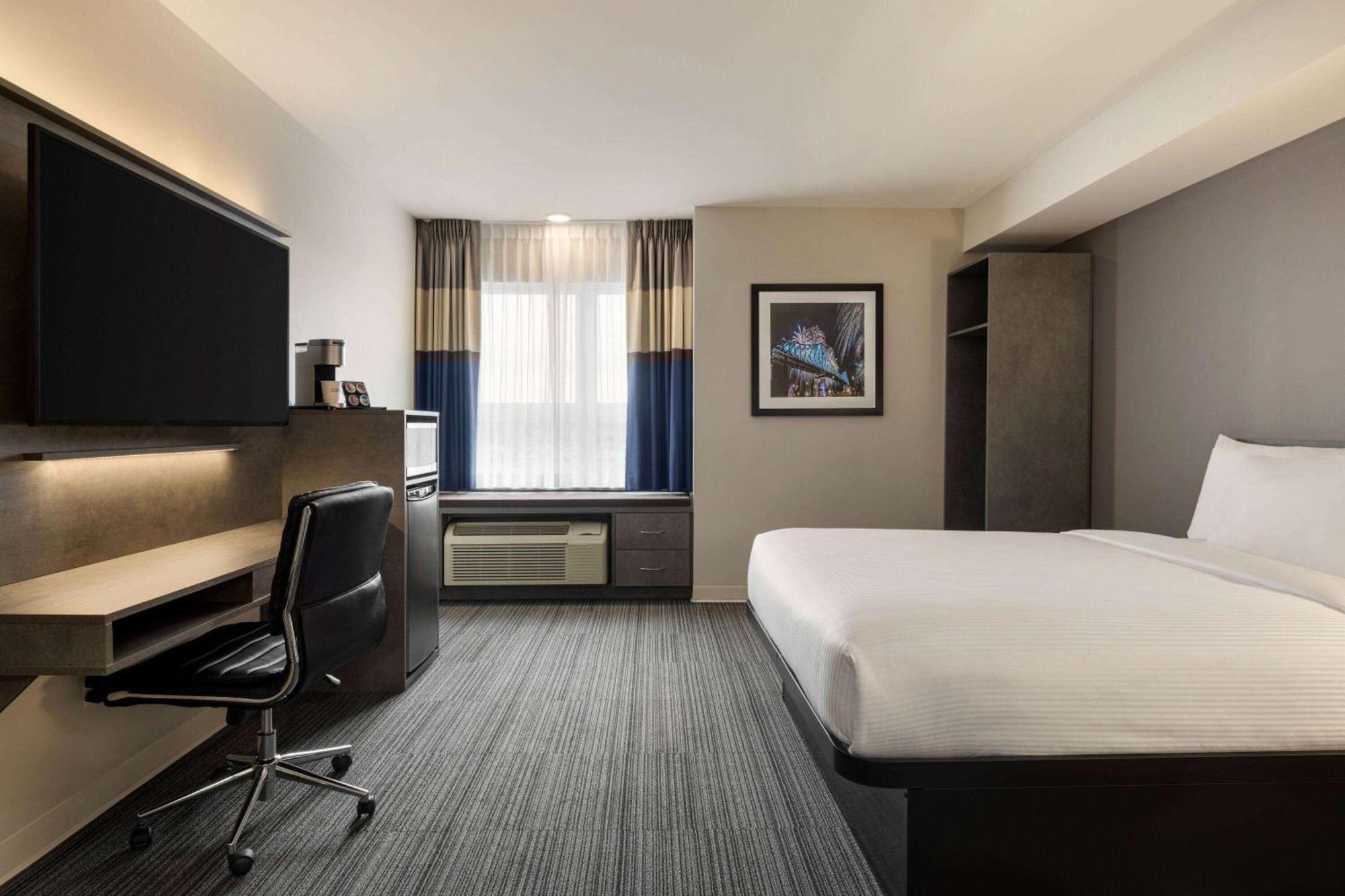 Microtel Inn & Suites By Wyndham Boisbriand Sainte-Thérèse-de-Blainville Extérieur photo