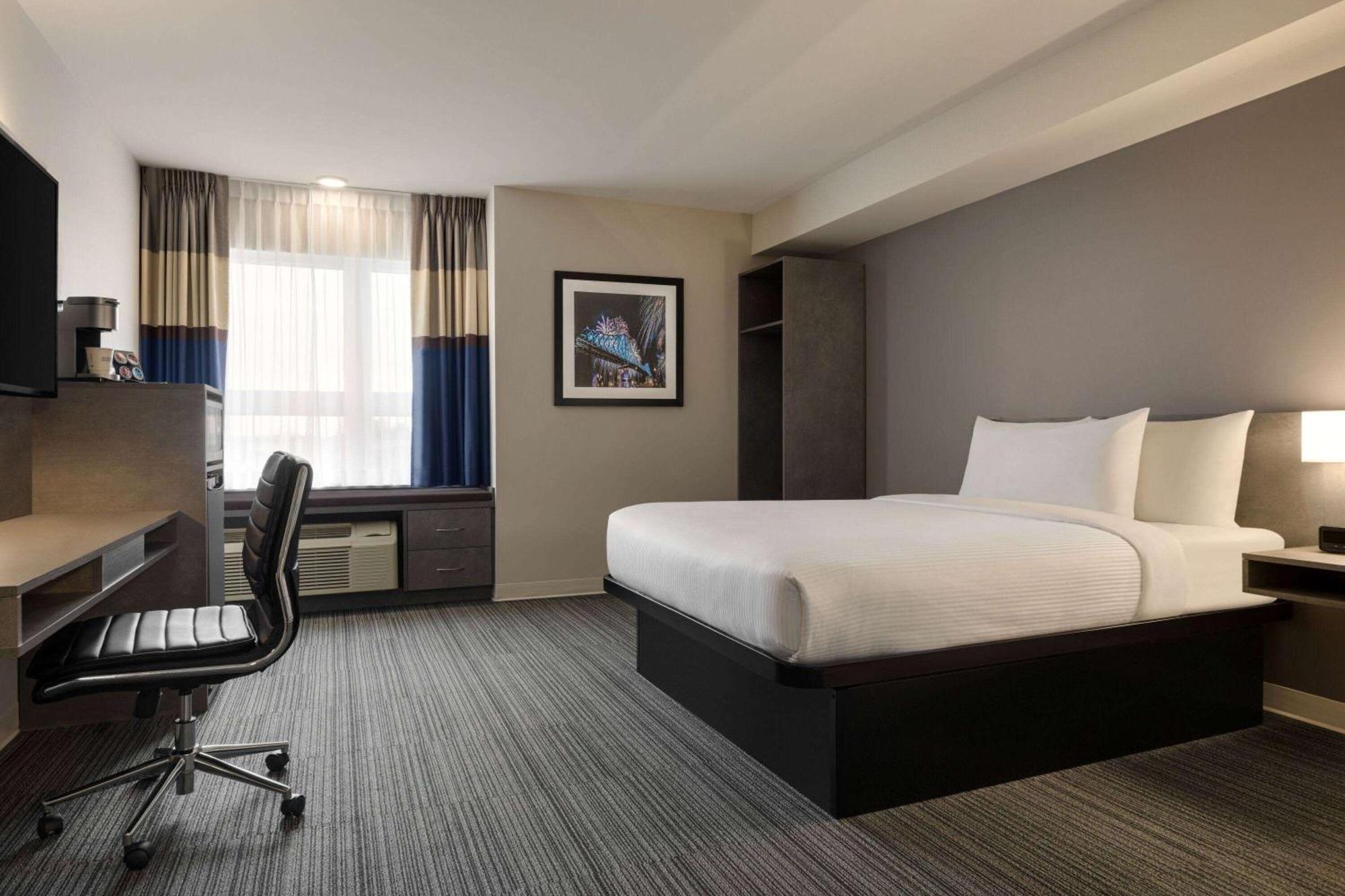 Microtel Inn & Suites By Wyndham Boisbriand Sainte-Thérèse-de-Blainville Extérieur photo