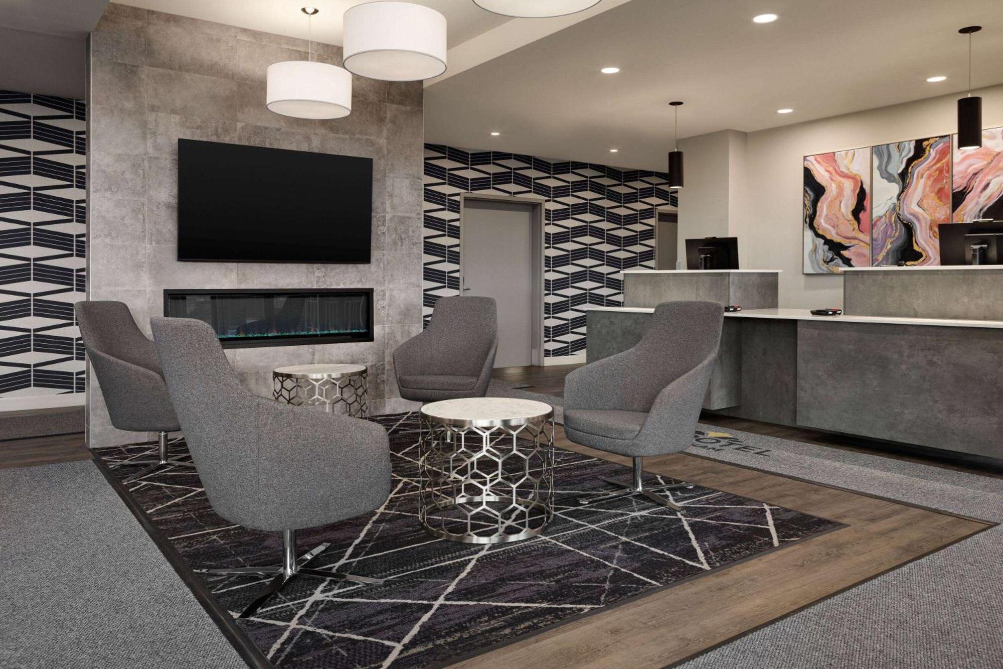 Microtel Inn & Suites By Wyndham Boisbriand Sainte-Thérèse-de-Blainville Extérieur photo