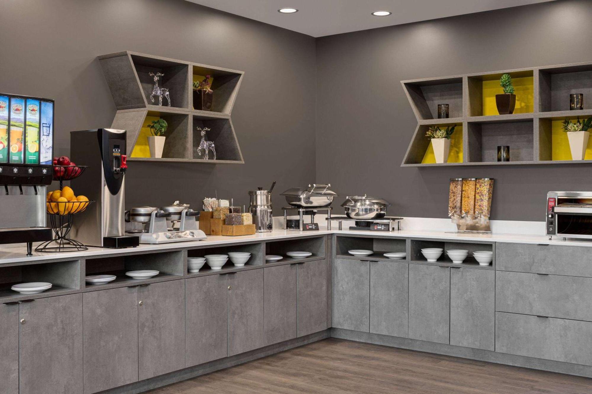 Microtel Inn & Suites By Wyndham Boisbriand Sainte-Thérèse-de-Blainville Extérieur photo