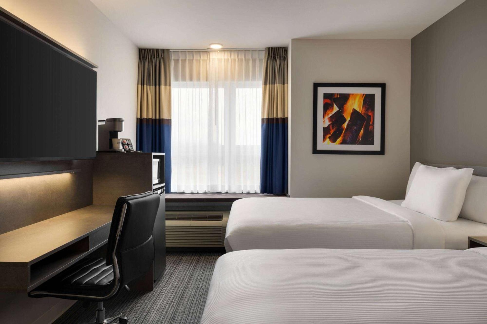 Microtel Inn & Suites By Wyndham Boisbriand Sainte-Thérèse-de-Blainville Extérieur photo