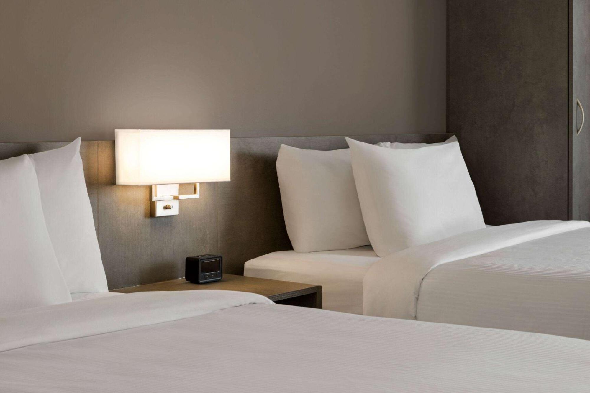 Microtel Inn & Suites By Wyndham Boisbriand Sainte-Thérèse-de-Blainville Extérieur photo